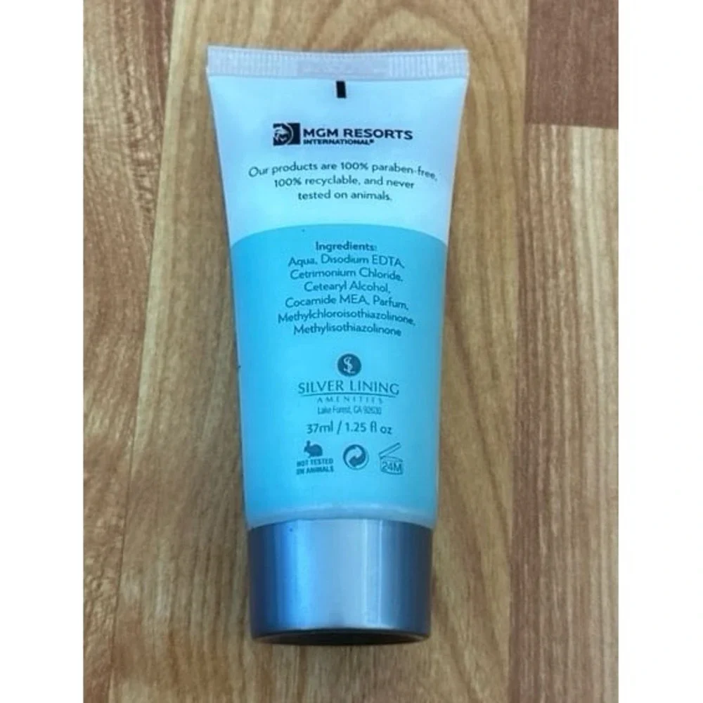Kūer by MGM Resorts Sea Splash‎ Hair Conditioner.  Im